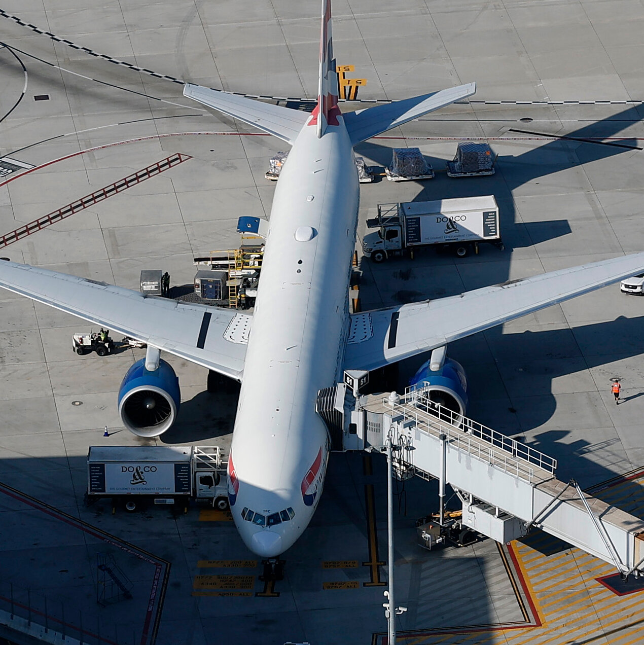 UK eTravel authorization outage blocks US, Canadian and European travelers from boarding