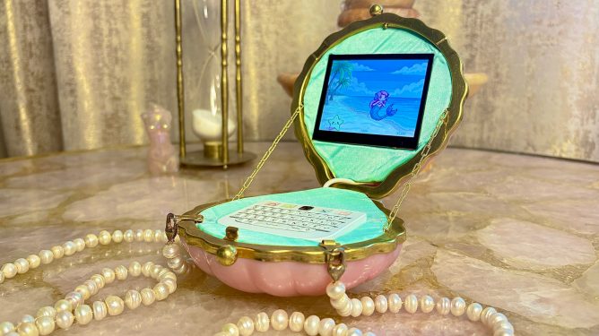 Cyberdecks surge as stylish alternatives to big‑tech surveillance tools