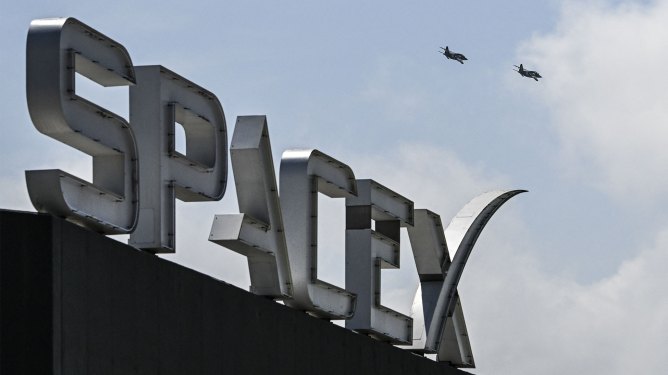 SpaceX hints at large equity issuance in future financing deals