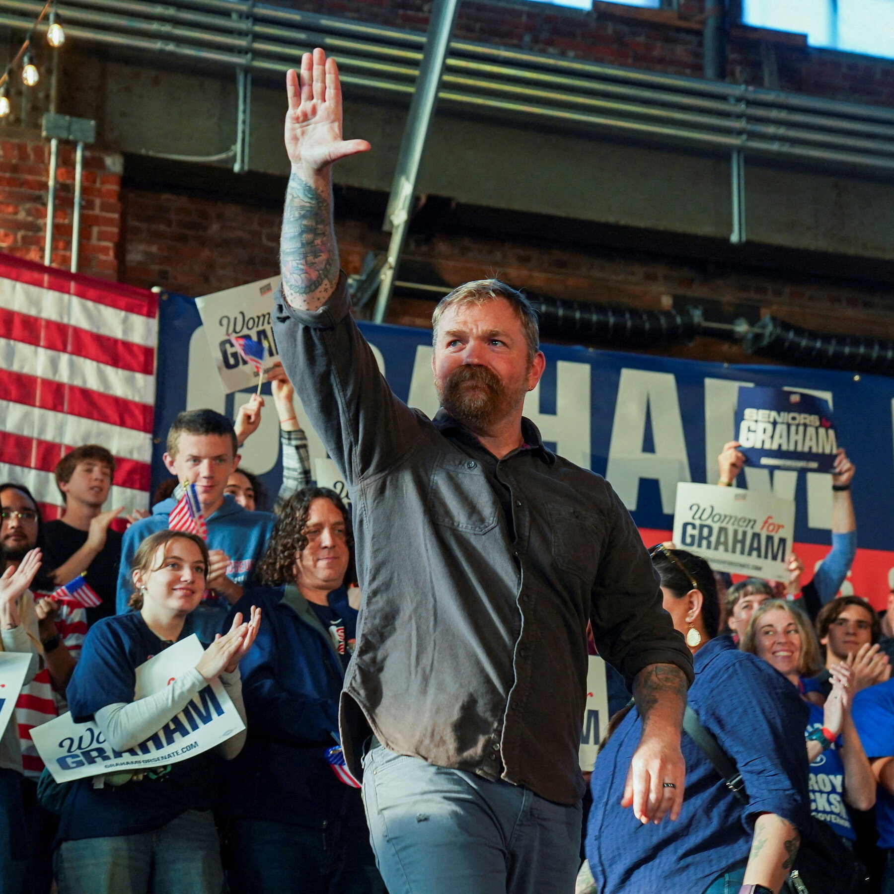 Democrats Express Growing Concern Over Graham Platner Ahead of Maine Senate Primary