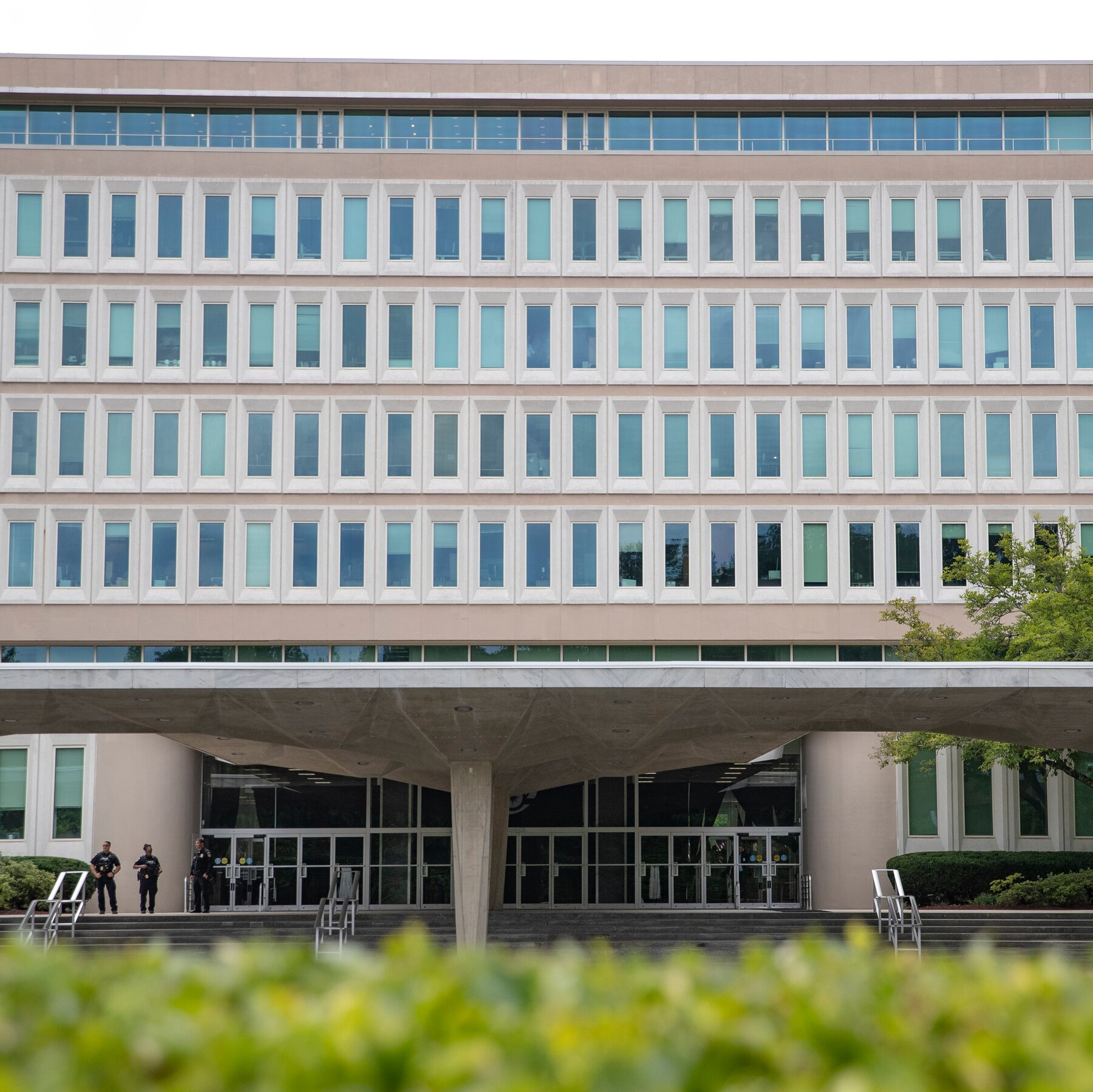 C.I.A. Officer David Rush Detained Over Alleged Fake Spy Program and Millions in Funneled Funds