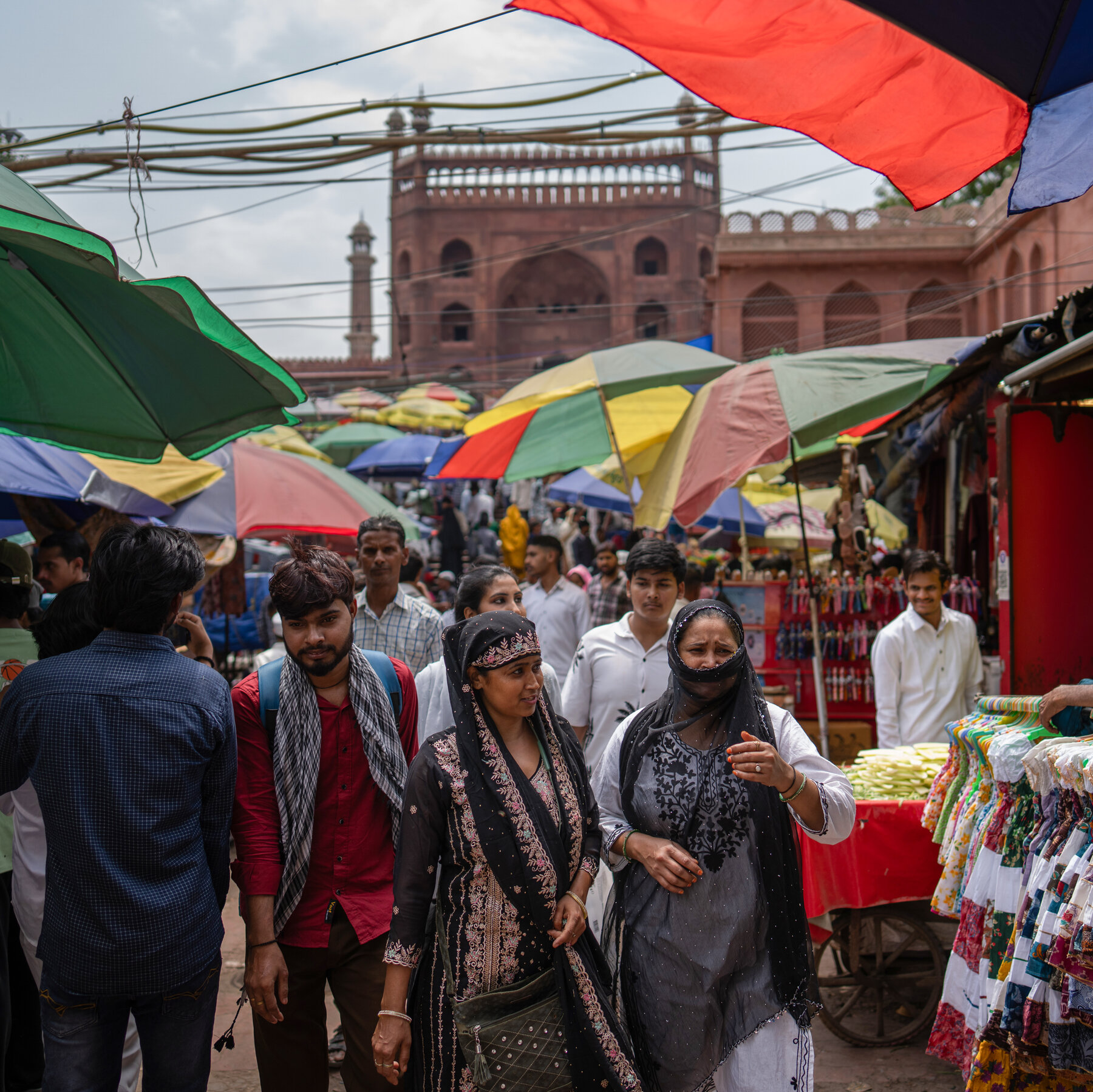 Delhi Workers Face Stark Choice: Health or Wages Amid Severe Heatwaves