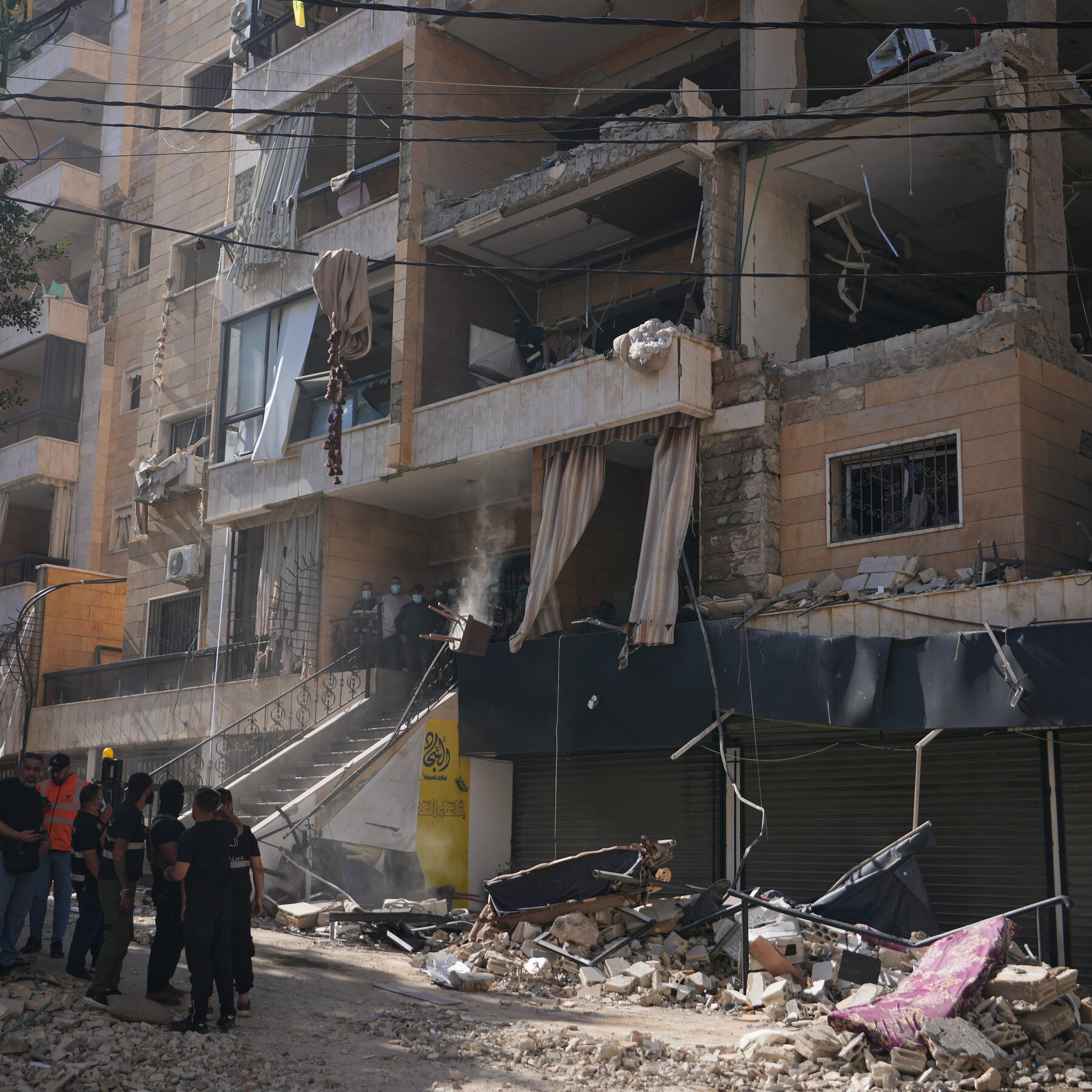 Israel strikes Beirut suburbs as Hezbollah rejects cease‑fire push