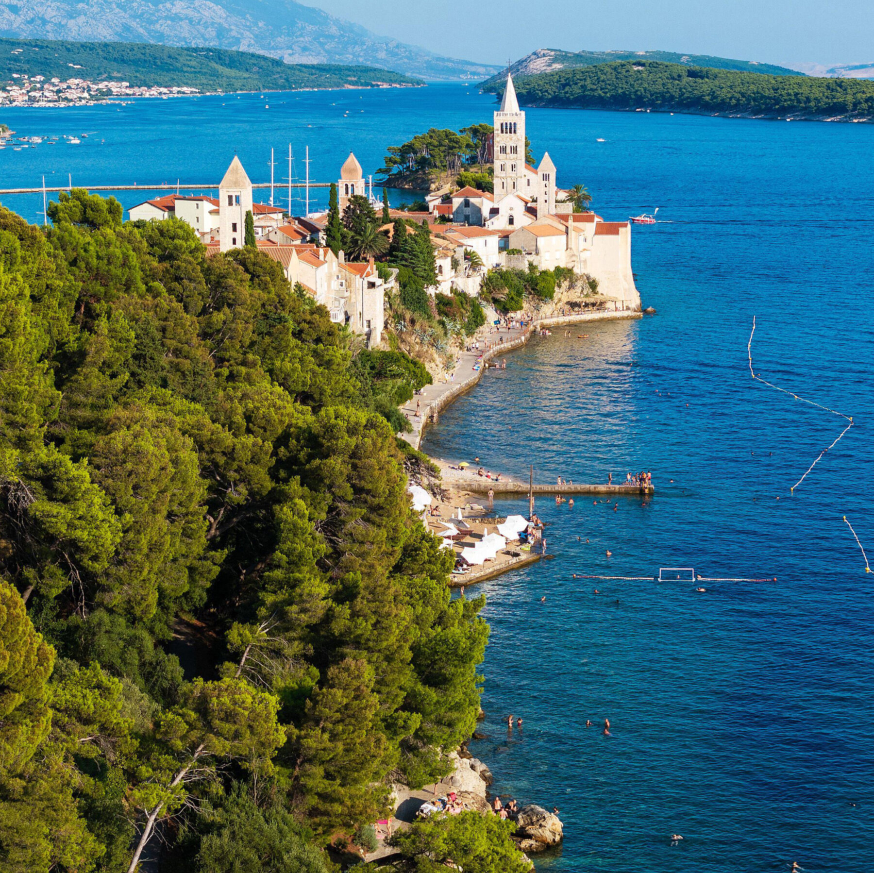 Top Destinations and Tips for First‑Time Visitors to Croatia’s Coastline
