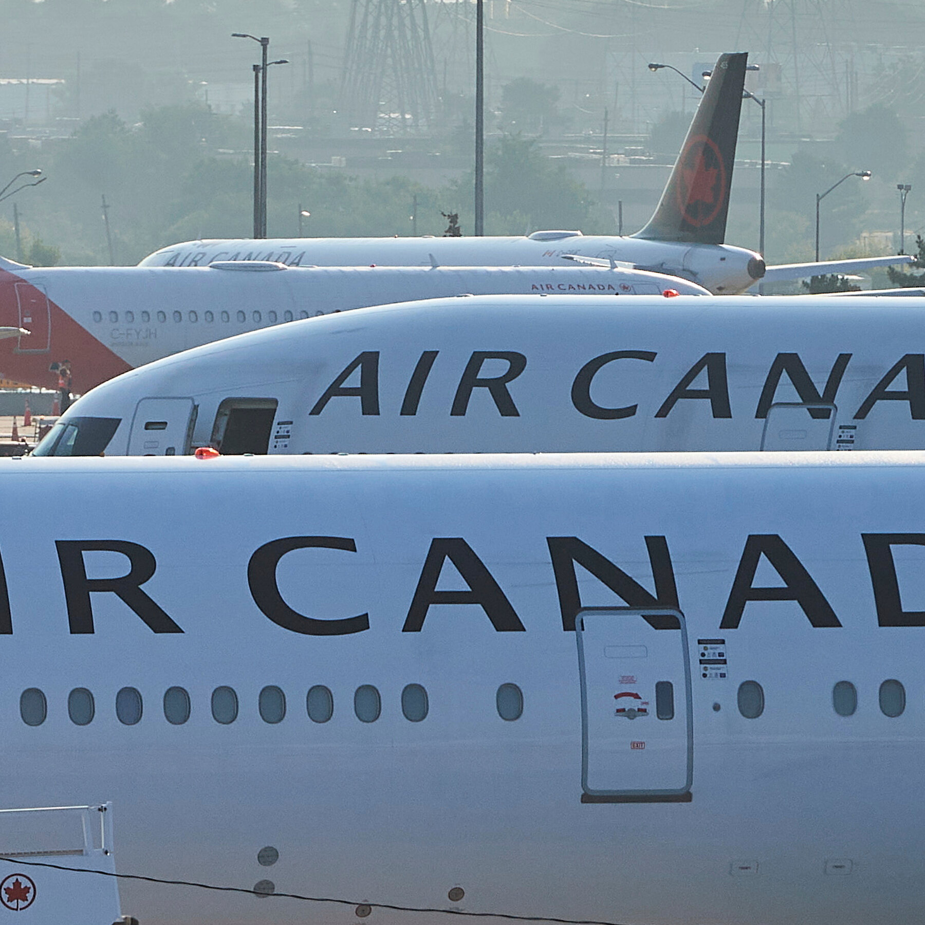 Air Canada Pilot Flew for 17 Years Without Required Captain's License