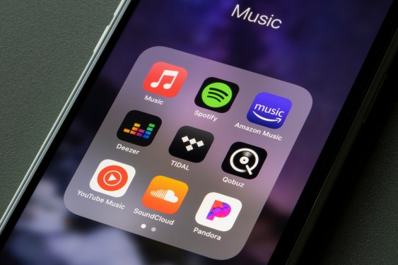Deezer launches tool to spot AI‑generated music on Spotify, Apple Music and other services