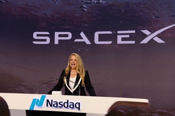 SpaceX Başkanı Gwynne Shotwell, Tesla ile Birleşme Olası Olabileceğini Söyledi