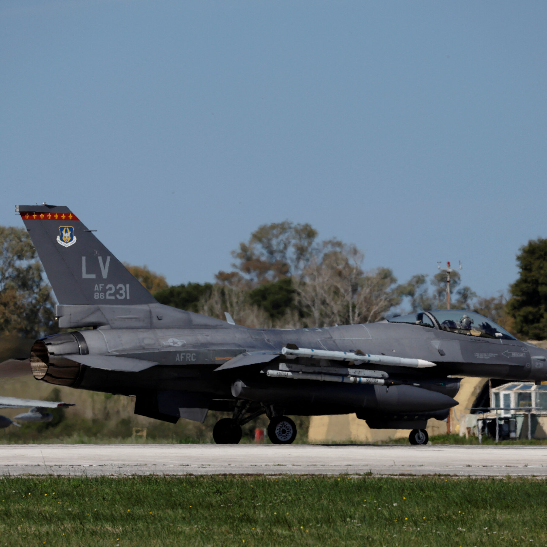 U.S. Drafts Plan to Cut NATO Fighter Jet Support by One‑Third