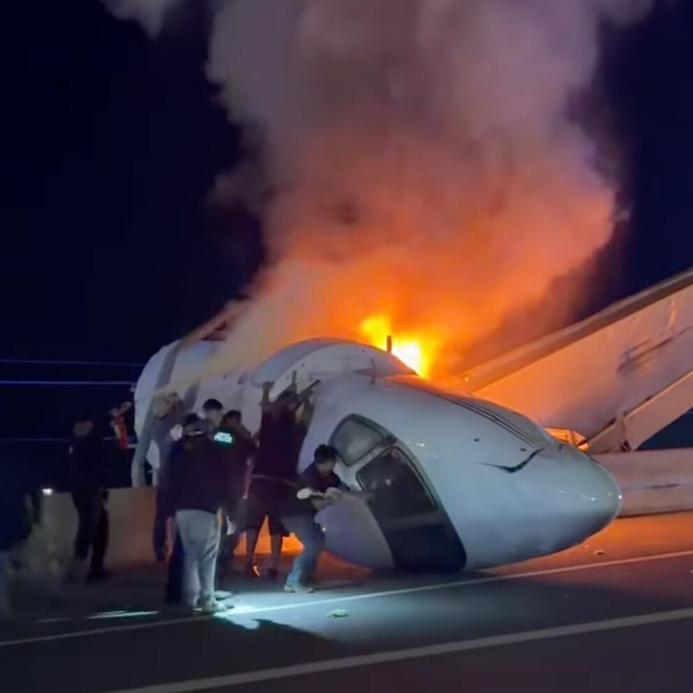 Private Jet Crashes Near Laredo, Texas, Killing One