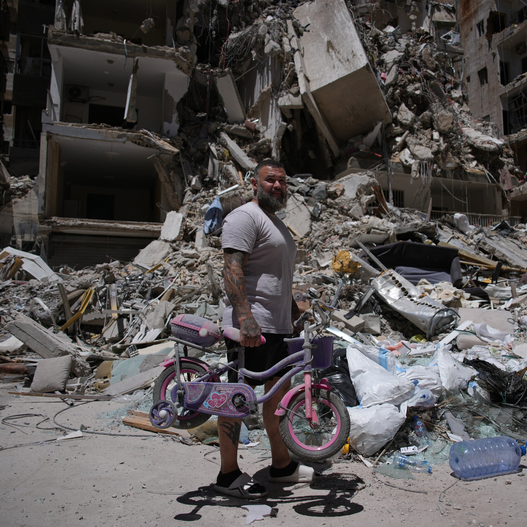 U.S. intelligence says Israel will likely keep striking Lebanon despite cease‑fire