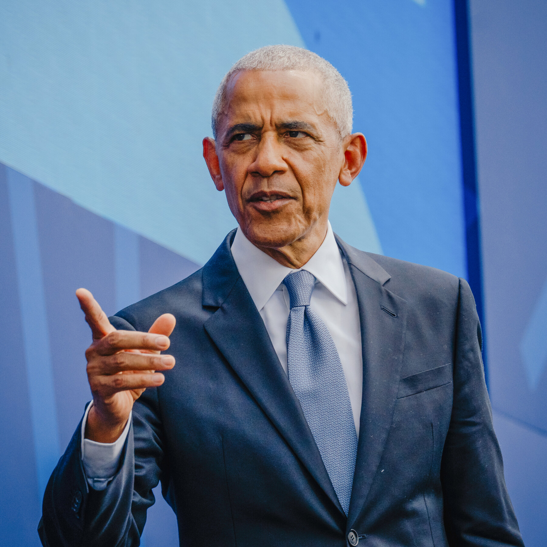 Obama, Trump'ın Kendisine Olan Takıntısını ve Saygısını Açıklıyor