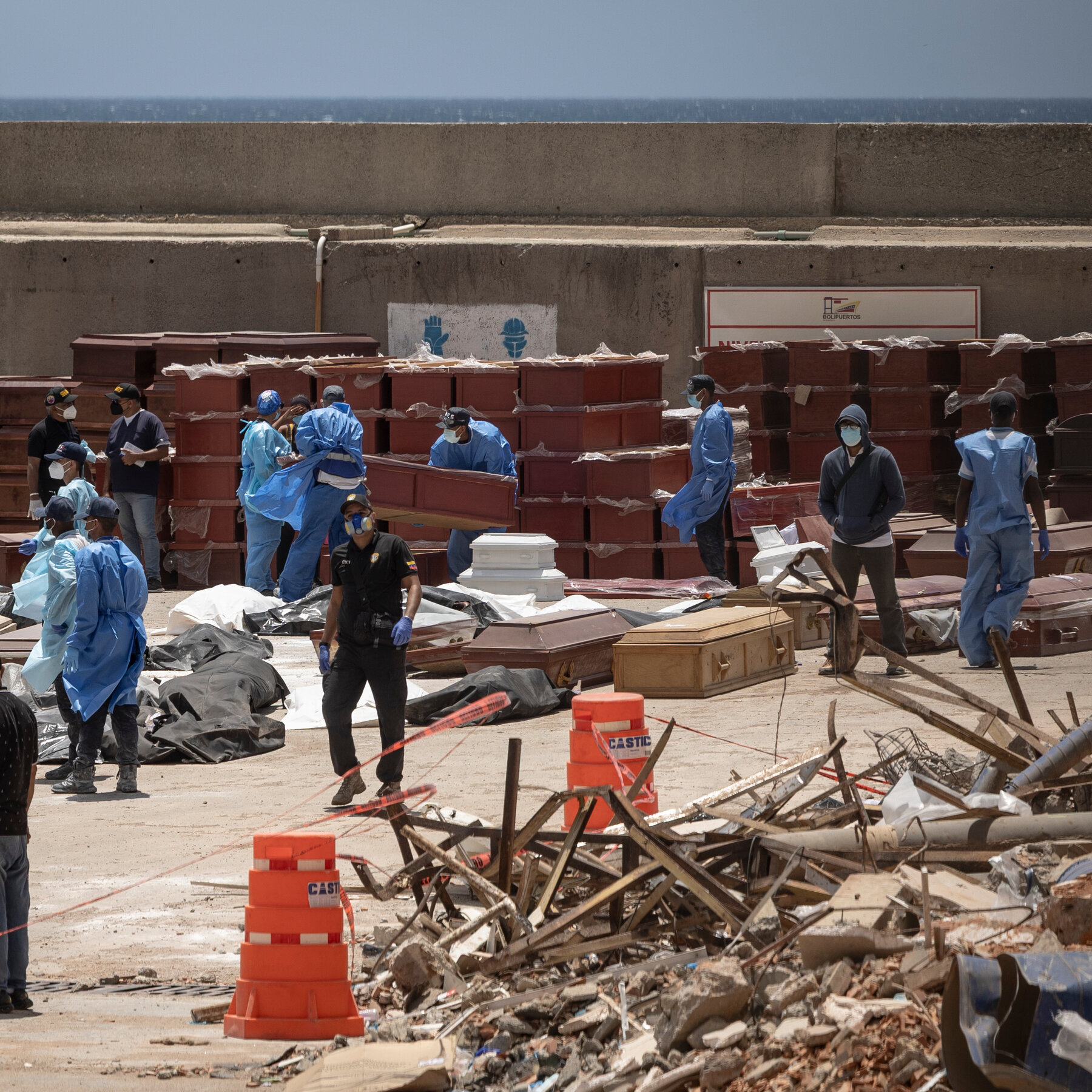 Venezuela’s Forensic System Overwhelmed, Seaport Converted to Temporary Morgue Amid Rising Death Toll