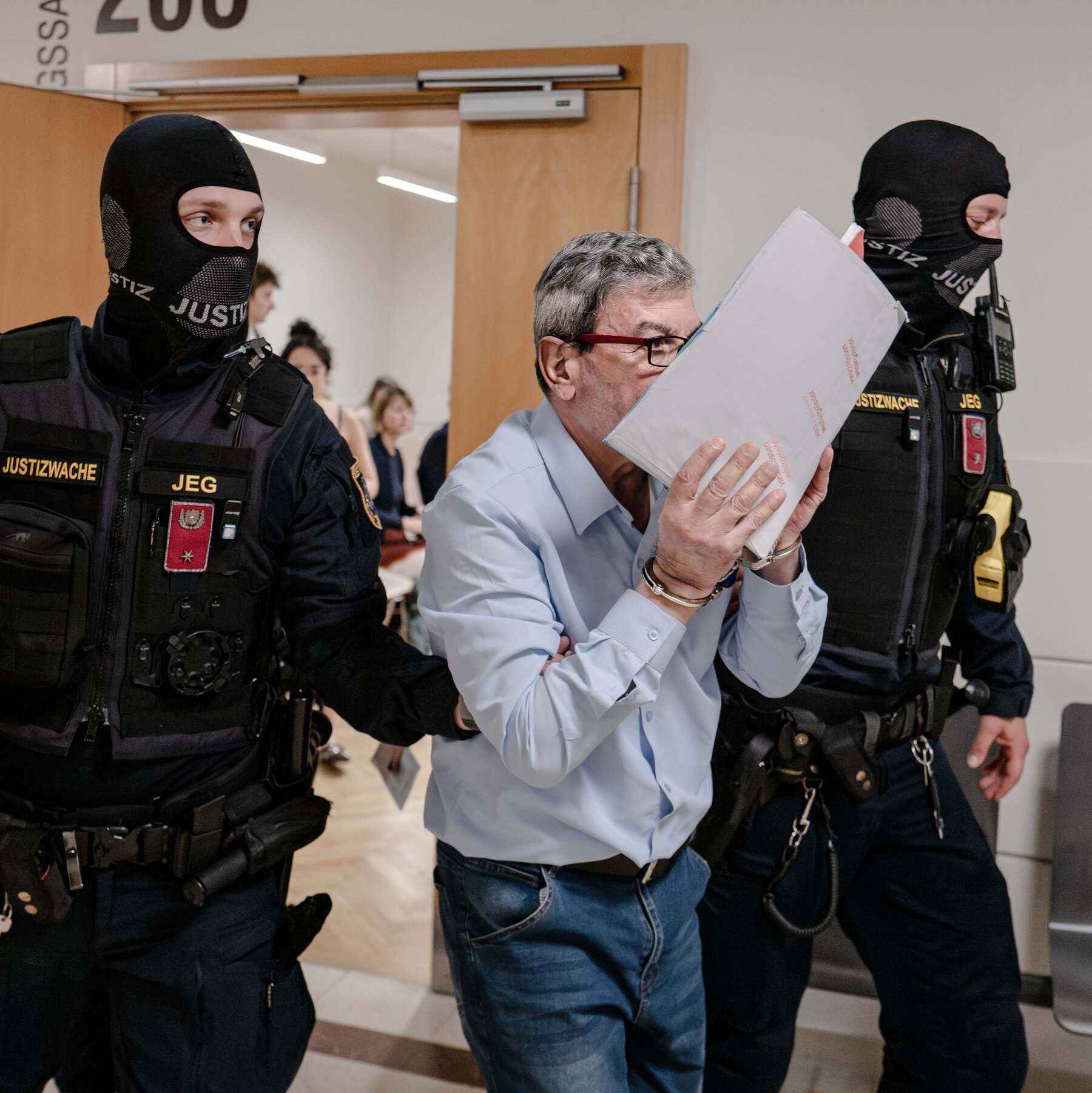 Önceki Suriye Yetkilileri, Avusturya'da Demokrasiye Destek Veren Protestocuları İşkence Ettiği İçin Mahkum Edildi