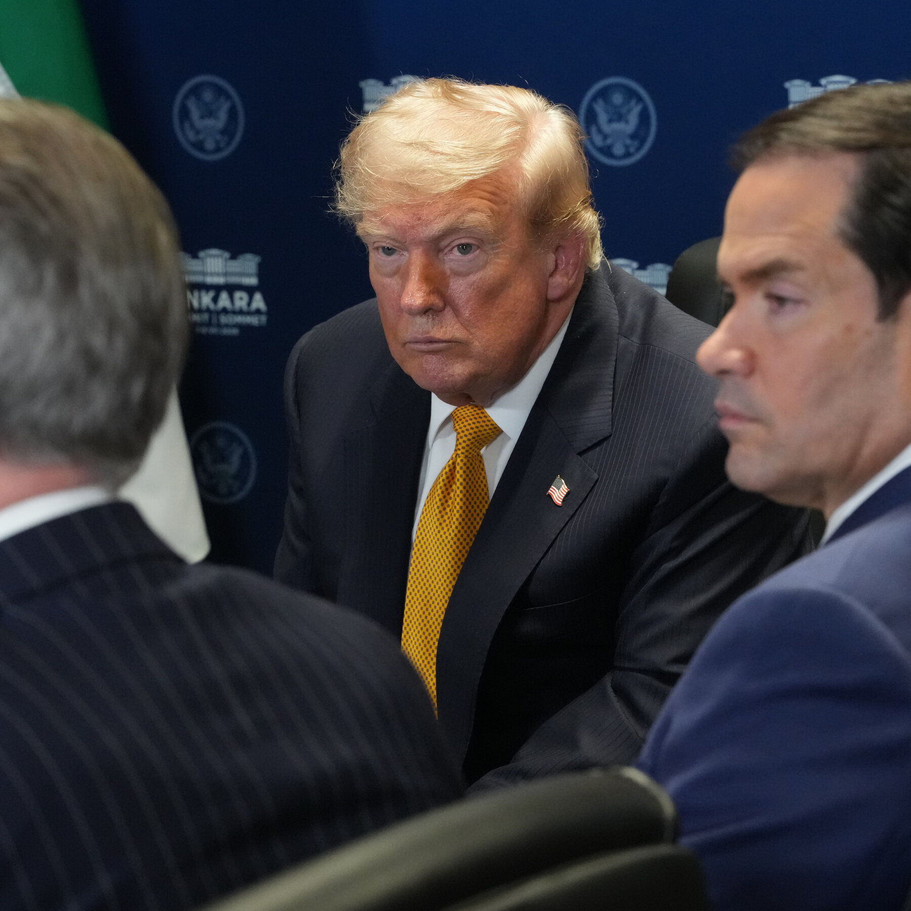Trump İran'daki hızı ile hazırlanan ateşkes anlaşmasının sonuçlarıyla mücadele ediyor