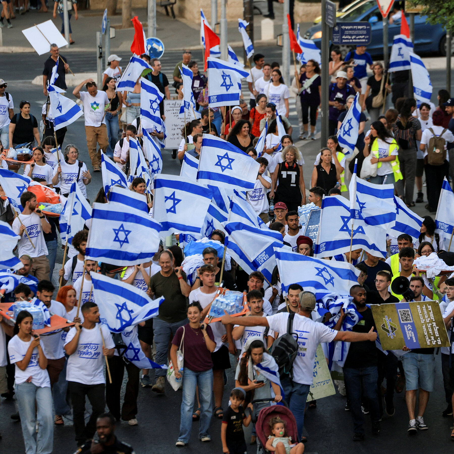 Netanyahu, Seçim Öncesinde Gözetimi Azaltan Tartışmalı Yasaları İlerletiyor