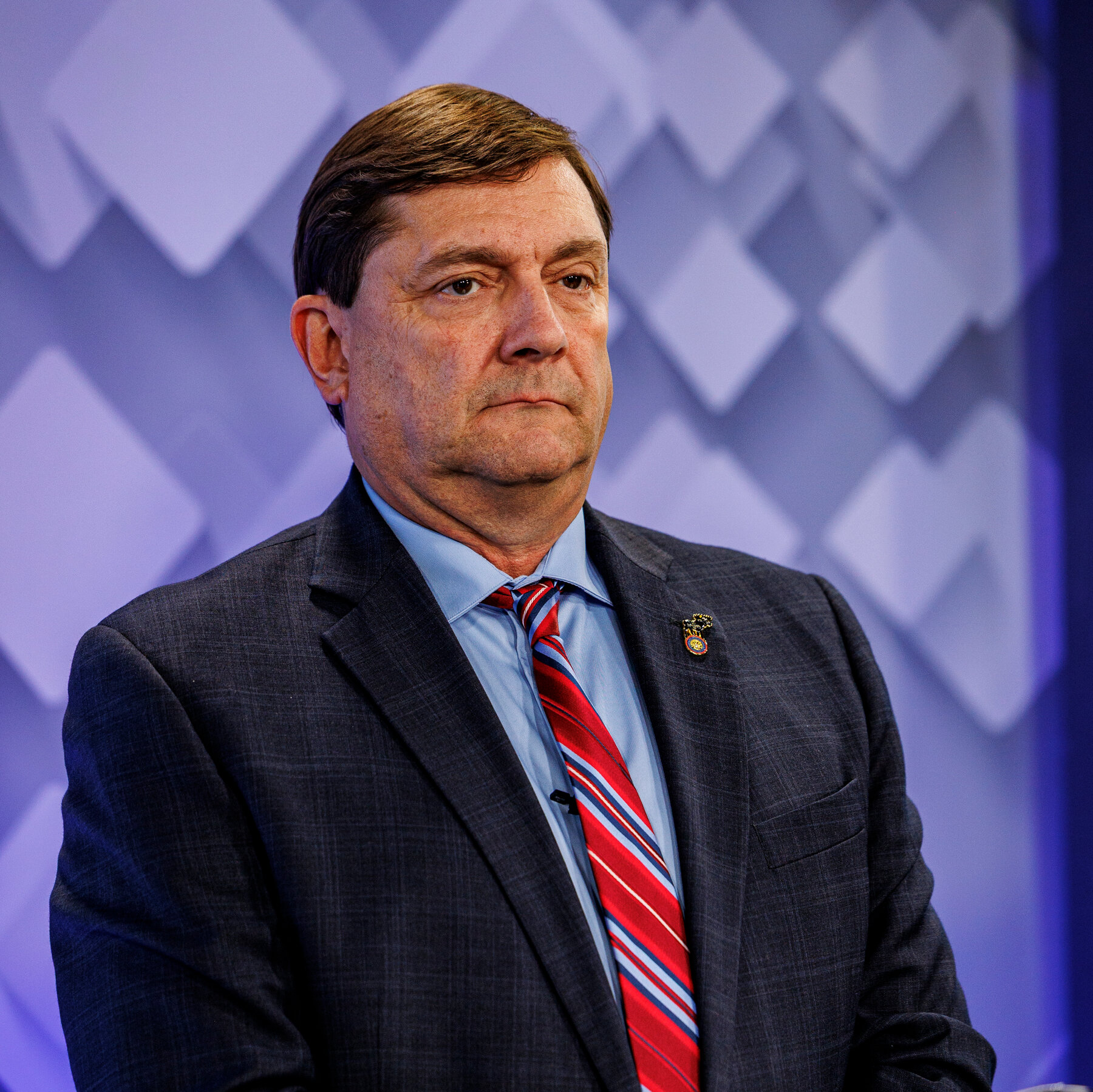 Troy Jackson, Graham Platner'in Yerini Almak İçin Maine Seçiminde Önde Geliyor