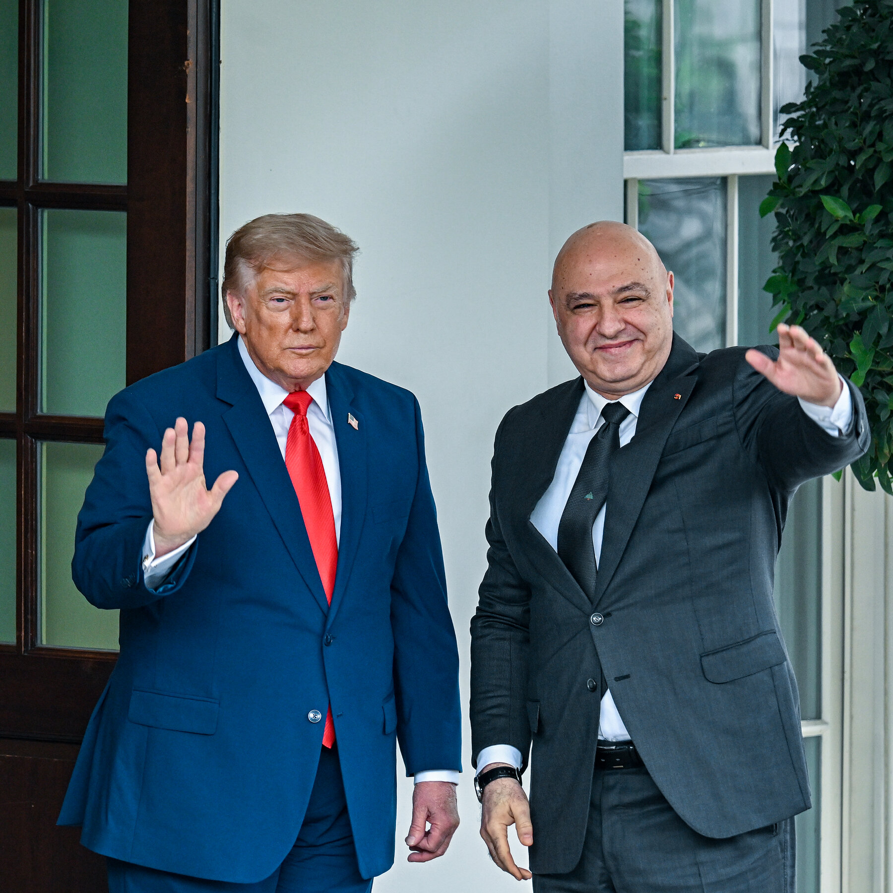 Trump, 40 Yıllık Direkt Uçuş Yasağını Kaldırdı