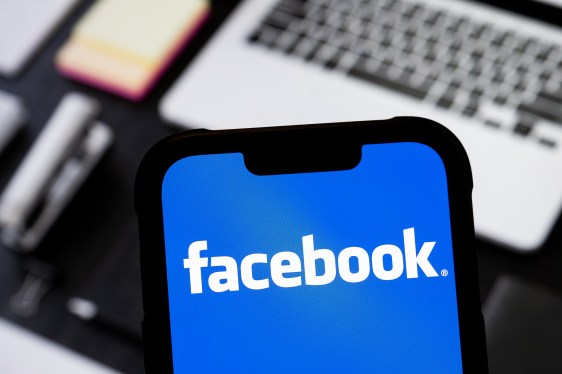 Facebook, Satıcılar İçin Yeni Pazarlık Uygulamasını Tanıttı