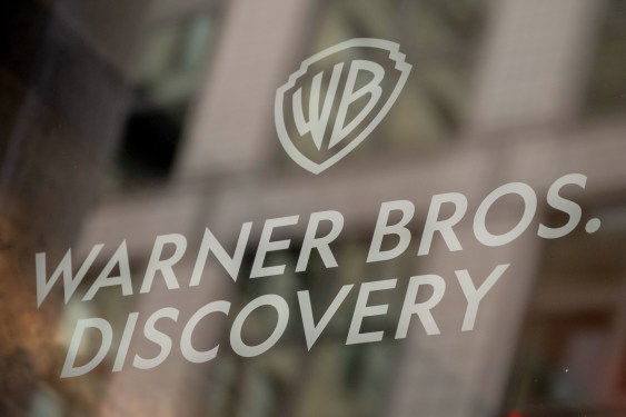 Warner Bros. Discovery, Amazon'a Karşı İdari Yargıçlar İle İlgili Yasal Dava Açtı