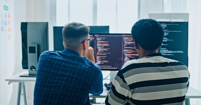 Forward-deployed engineers become AI industry's top talent focus