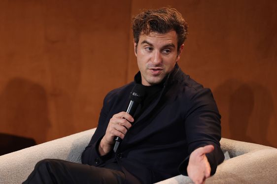 Airbnb تُعلن عن تسريع نشر الميزات وتختبر وظيفة بحث جديدة باستخدام تقنية جديدة