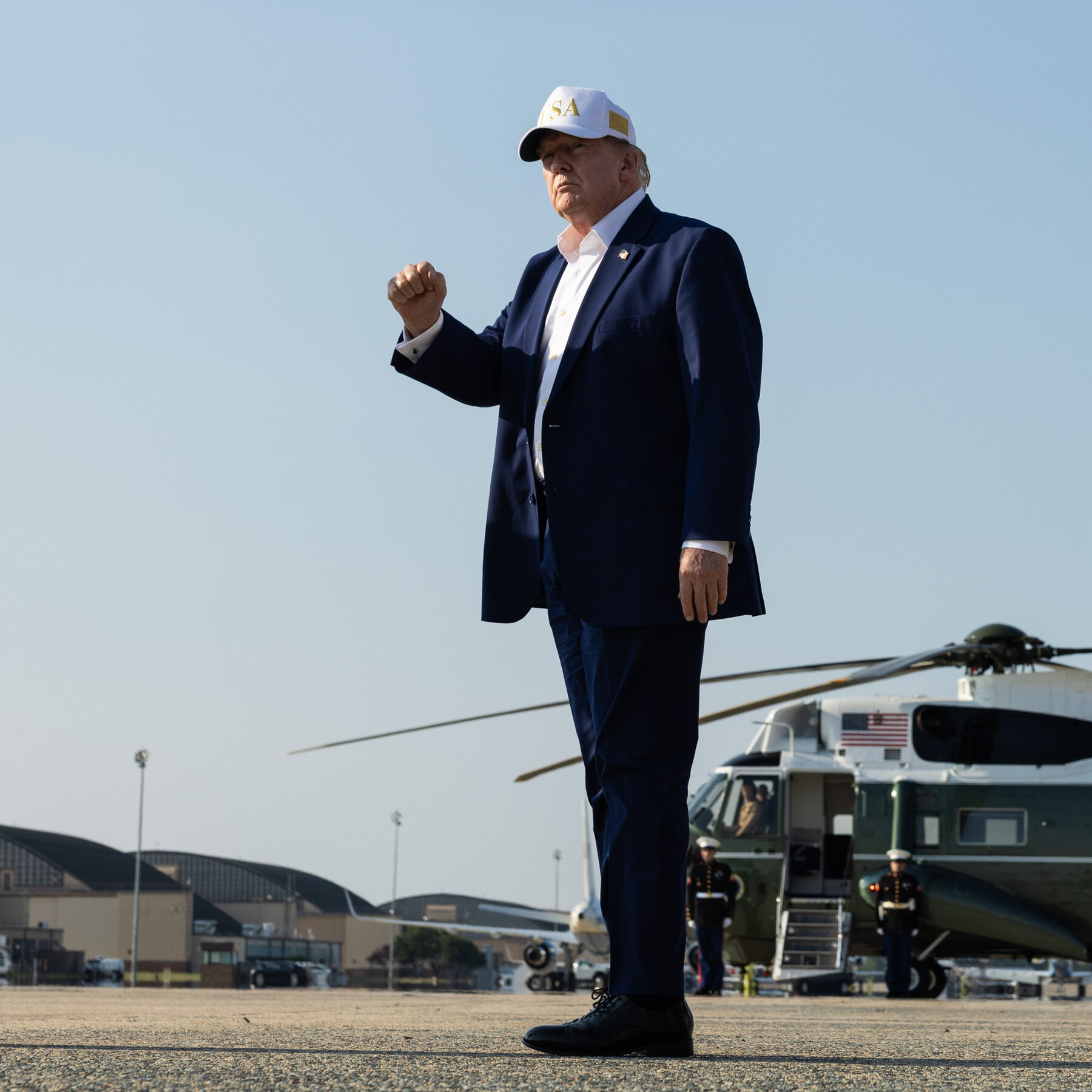 Trump Desprecia la Ansiedad de los Electores sobre Centros de Datos a pesar de la Retorsión