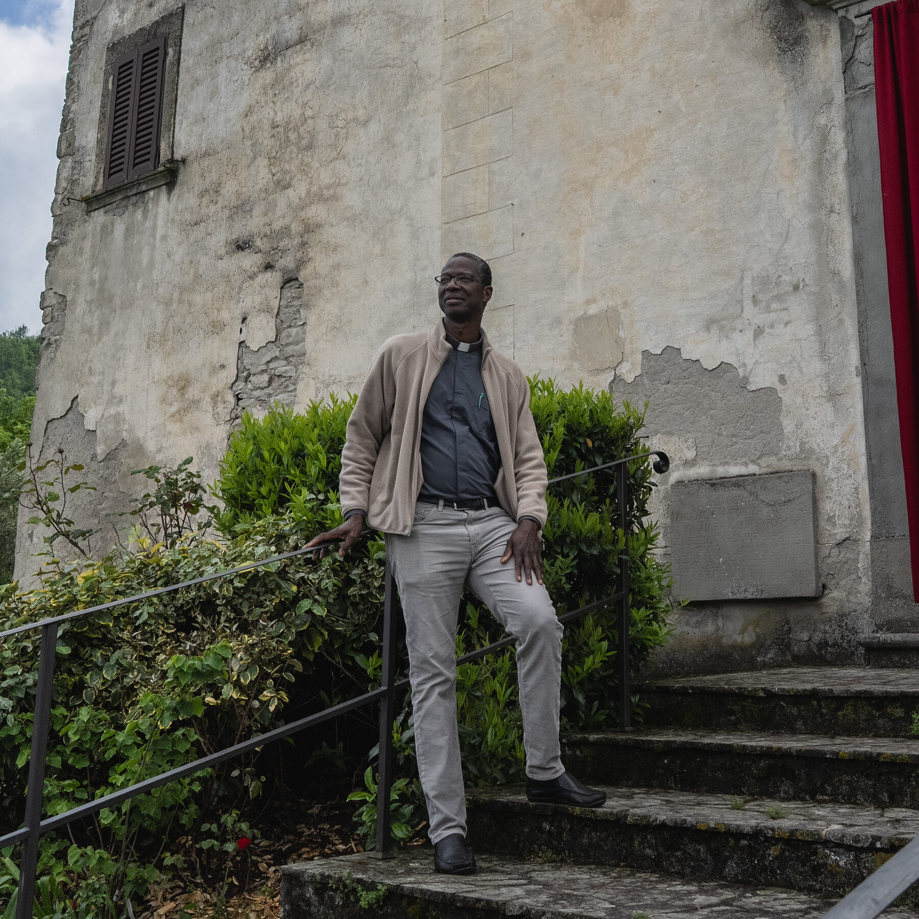 Pastor africano cubre la escasez de sacerdotes en la Italia rural