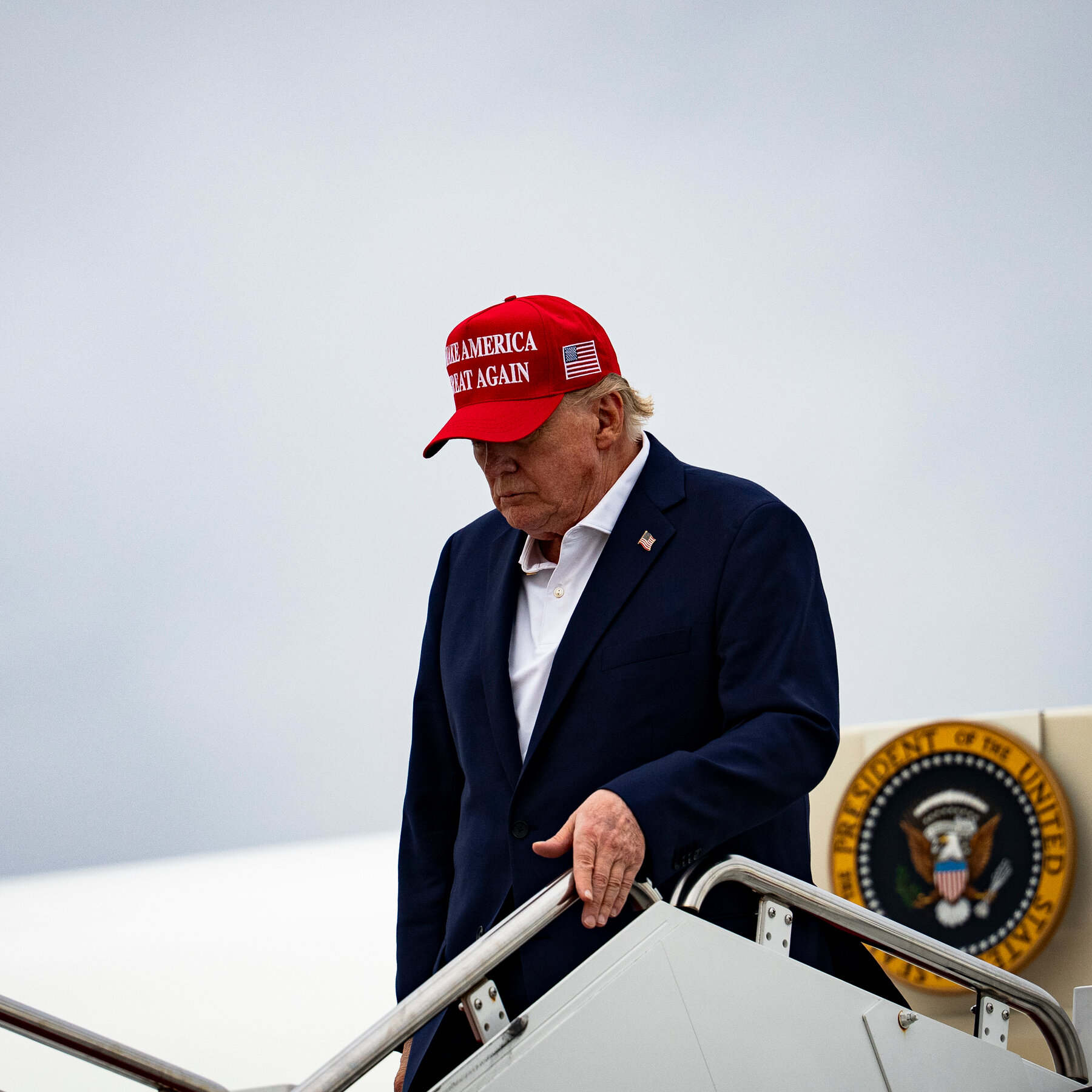 Trump arremete al expirar el acuerdo preliminar con Irán