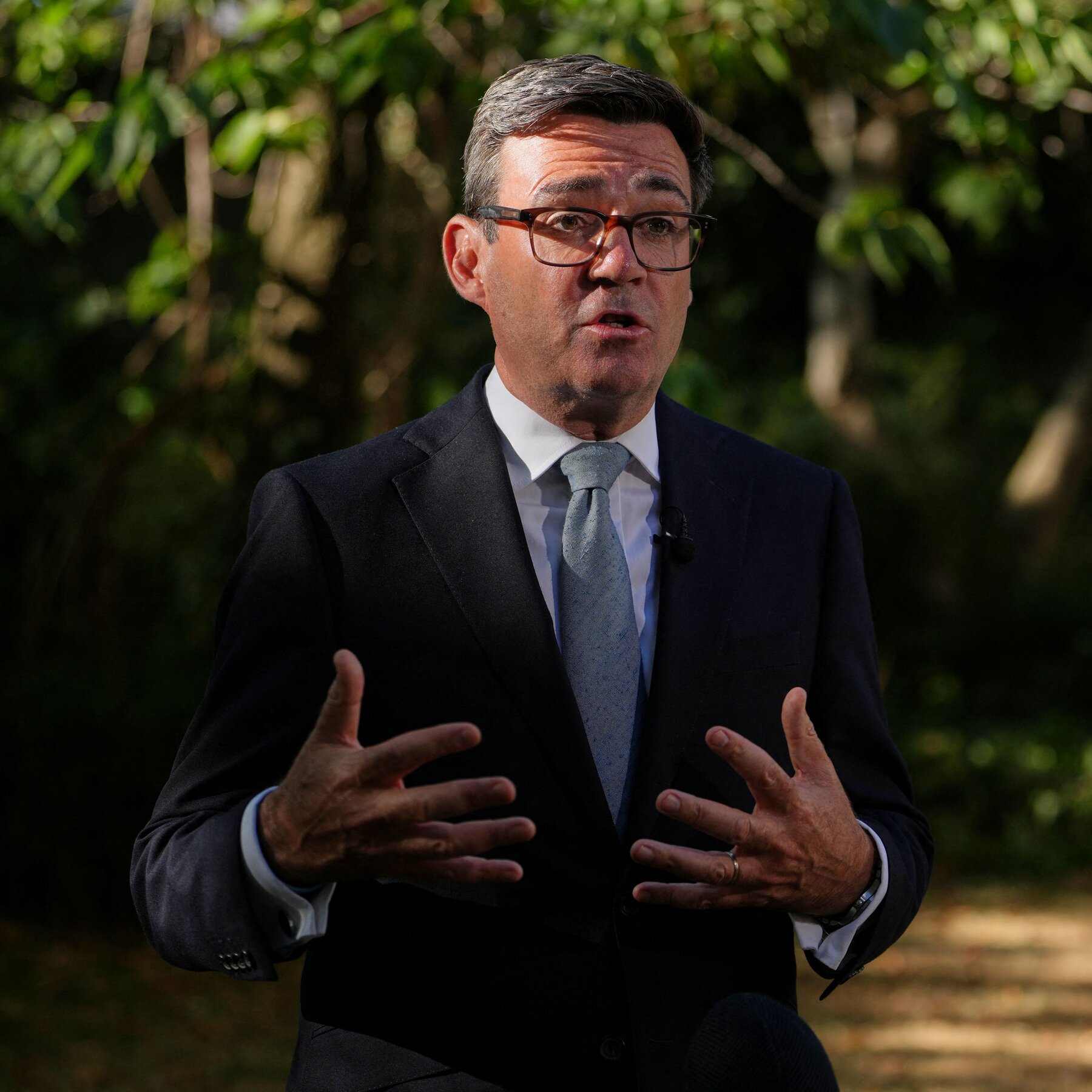 Líder británico intercambió mensajes con una persona que se hacía pasar por la jefa de gabinete de Trump