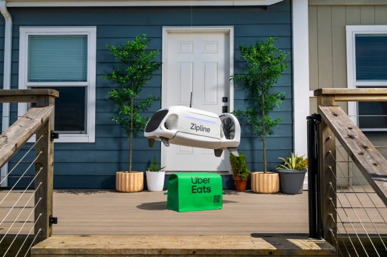Uber integra drones Zipline en su red de entregas de Eats