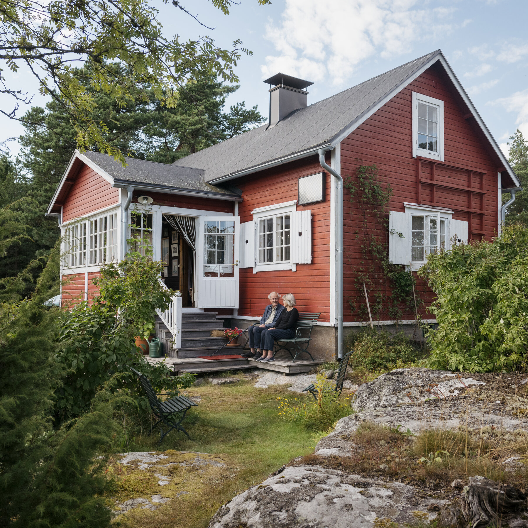 Tom Simons erschafft Moos- und Flechten-Garten in Finnland
